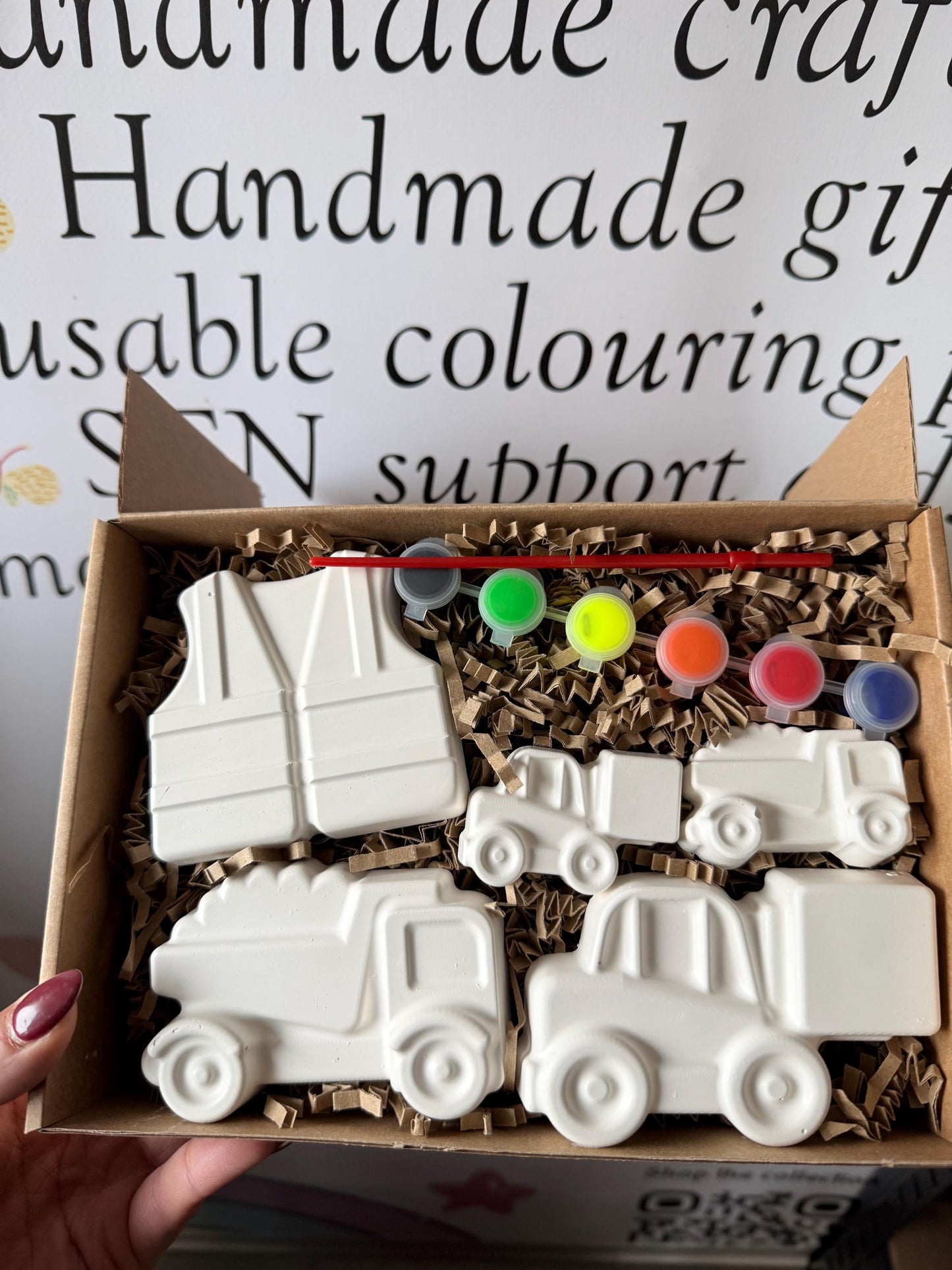 Construction Paint Your Own Craft Kit | Builder & Digger Painting Activity Box | Handmade Creative Gift
